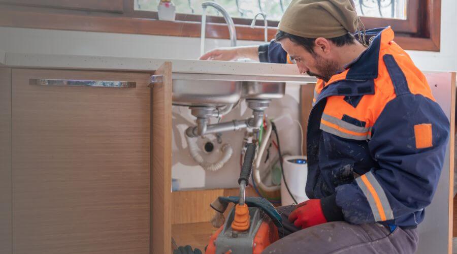 Local expert plumbing services in Perrinton, MI